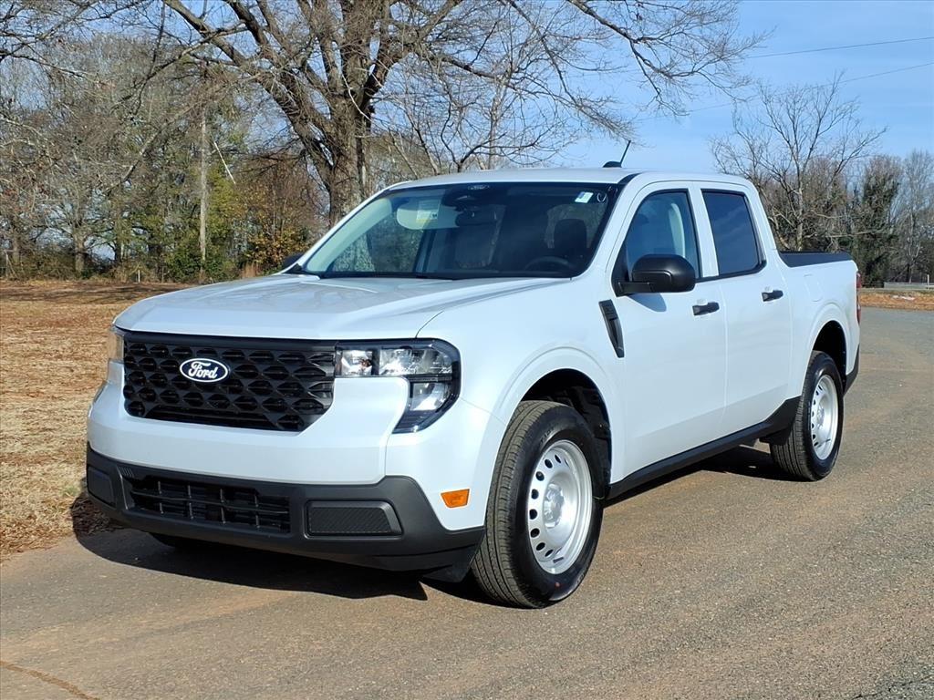 2026 Ford Maverick XL's photo