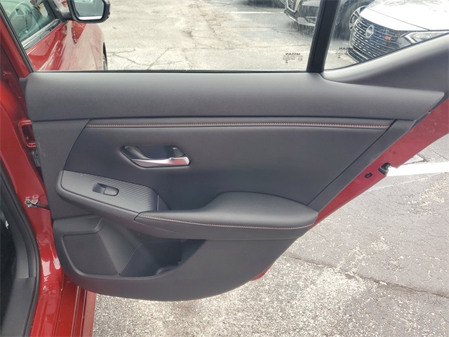 2023 Nissan Sentra SR photo 30