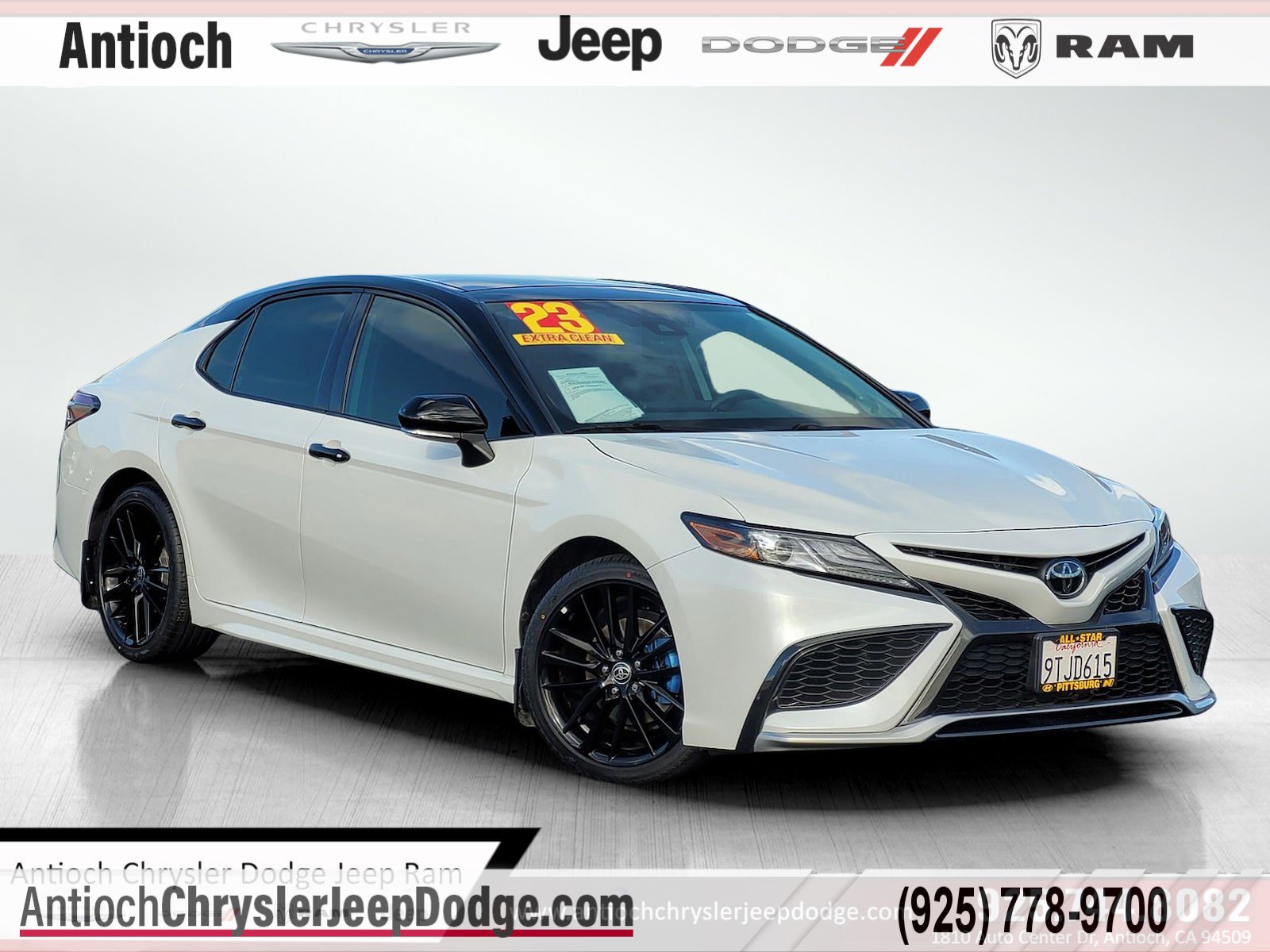 2023 Toyota Camry XSE's photo