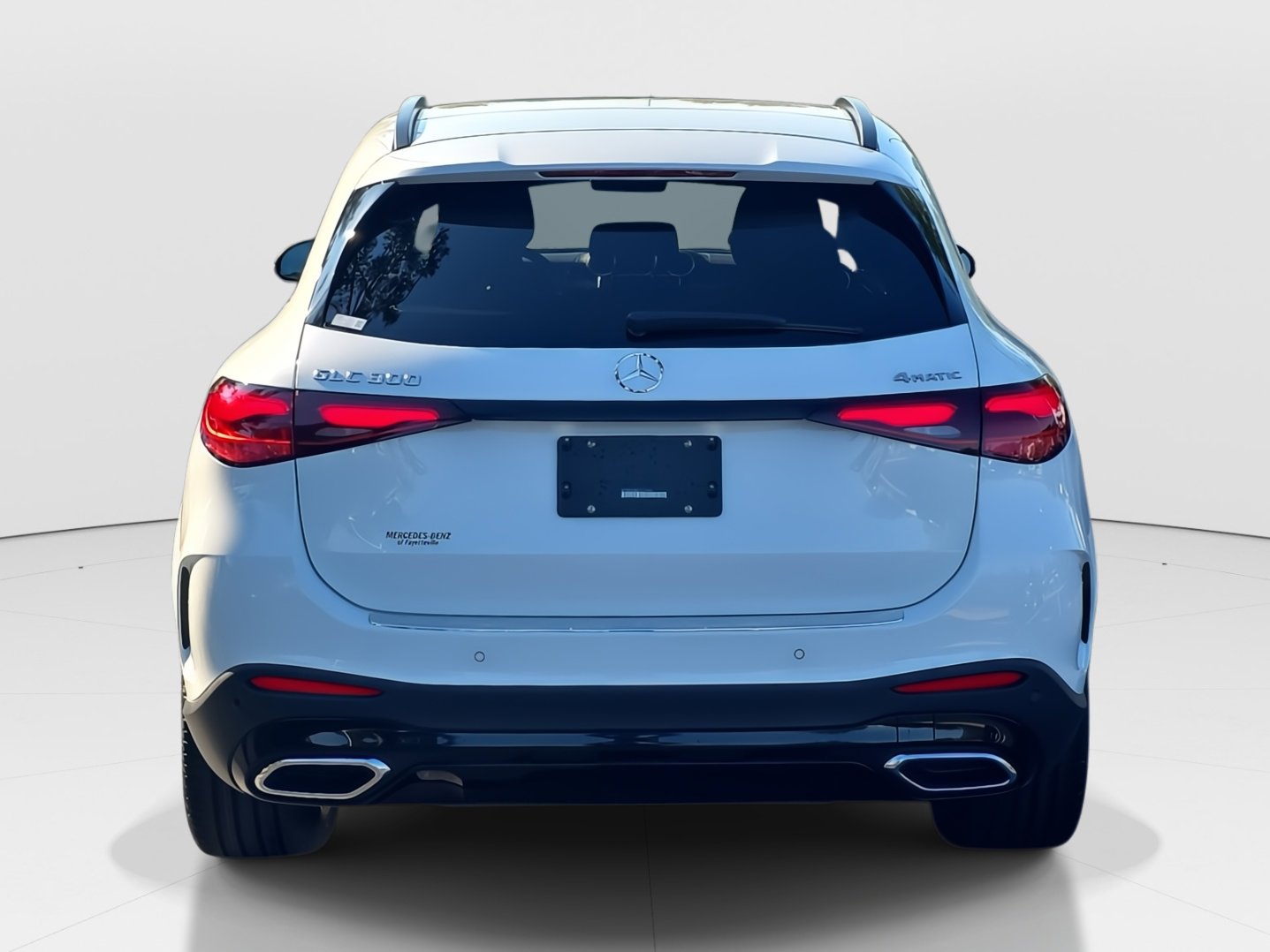 2026 Mercedes Benz GLC 300 4MATIC photo 3