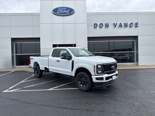 2026 Ford F-350 Super Duty XL's photo