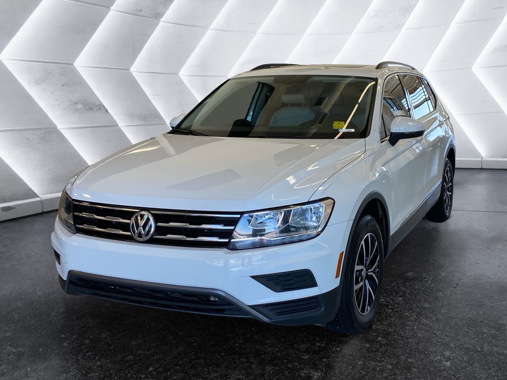 2021 Volkswagen Tiguan SE photo 2