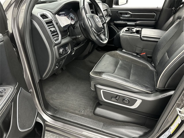 2023 Ram 1500 Laramie photo 3