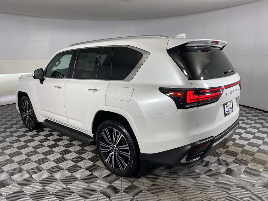 Image of Pre-Owned 2025 Lexus LX 700h Luxury