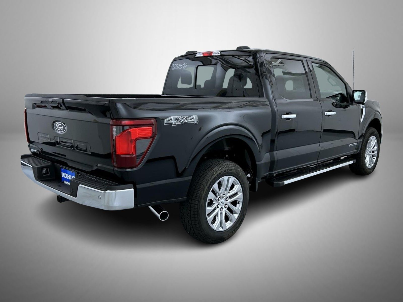 2025 Ford F-150 XLT photo 4