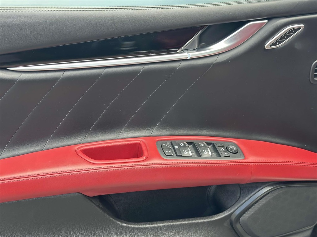 2022 Maserati Ghibli Modena Q4 photo 16