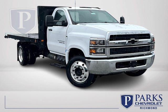 2024 Chevrolet Silverado 4500 Medium Duty Chassis Cab Work Truck's photo