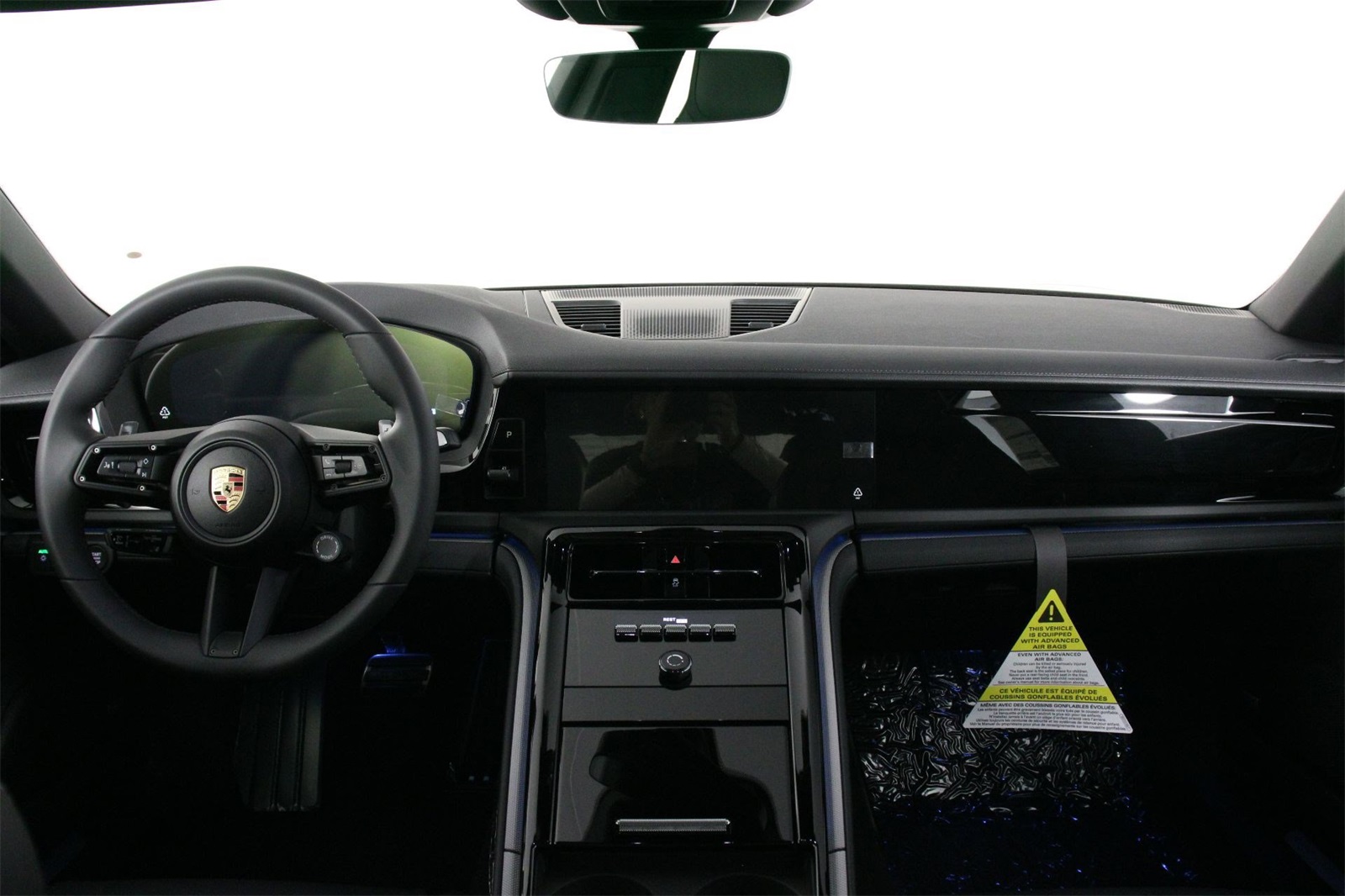 2025 Porsche Panamera 4 photo 11