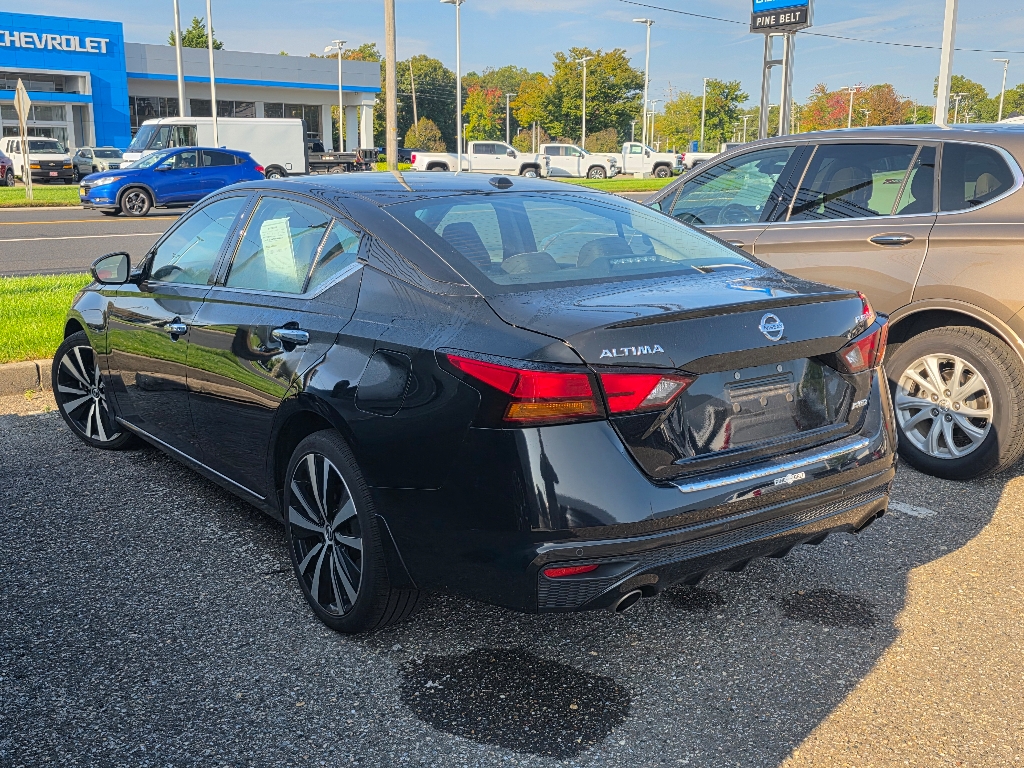 2021 Nissan Altima 2.5 Platinum photo 4