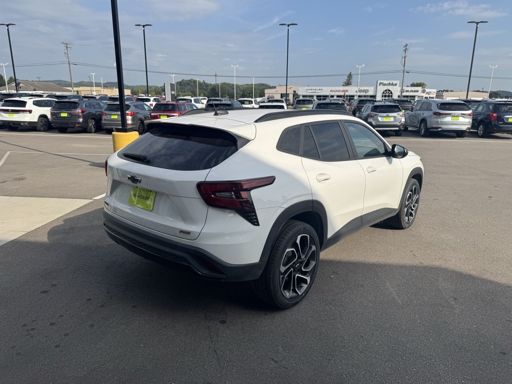 2024 Chevrolet Trax photo 6