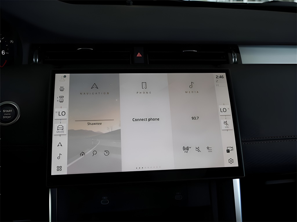2025 Land Rover Discovery Sport SE photo 23