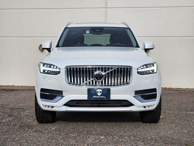 2025 Volvo XC90 photo 2