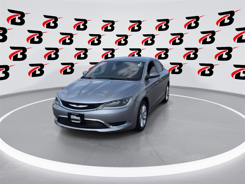 2017 Chrysler 200 Limited photo 4
