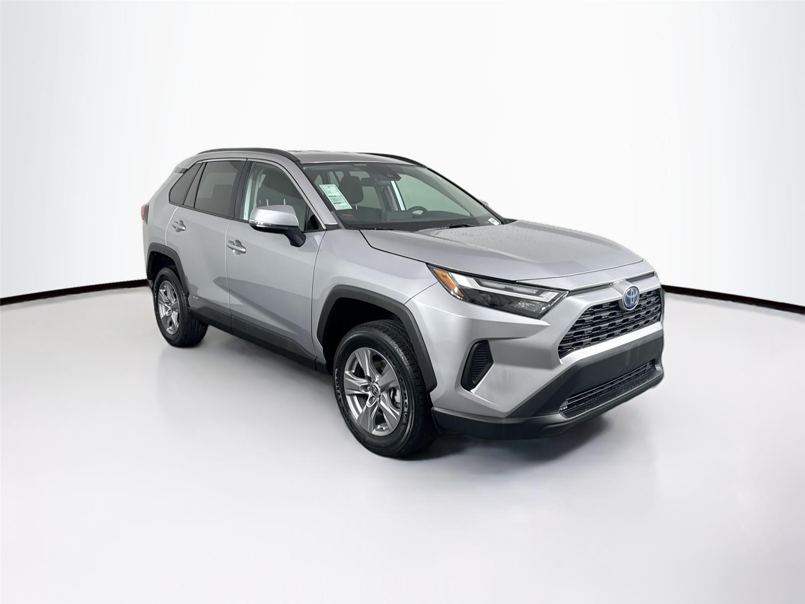 2023 Toyota RAV4 Hybrid LE photo 4