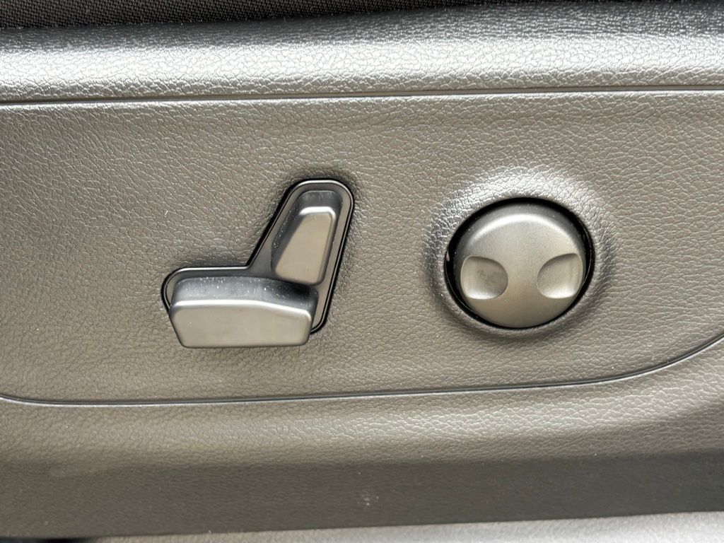 2025 Ram 1500 Big Horn Lone Star photo 12
