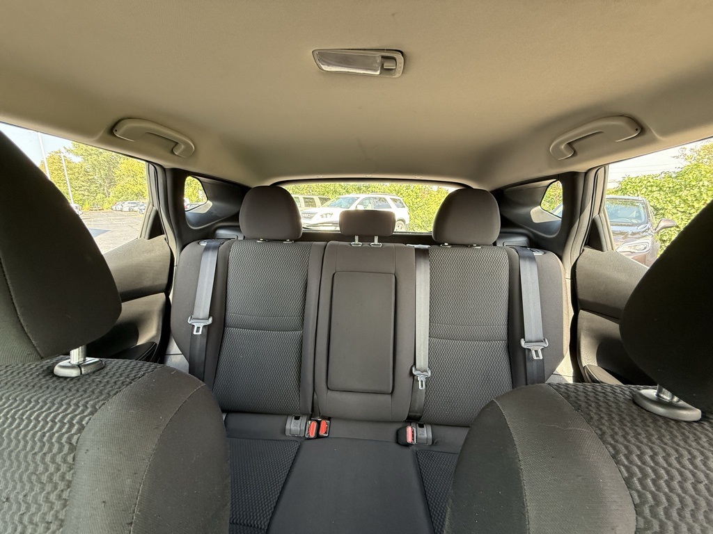 2018 Nissan Rogue Sport S photo 8