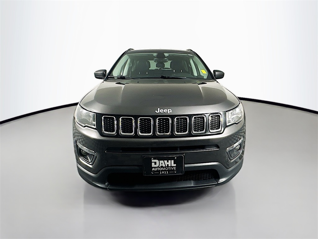 2018 Jeep Compass Latitude photo 3