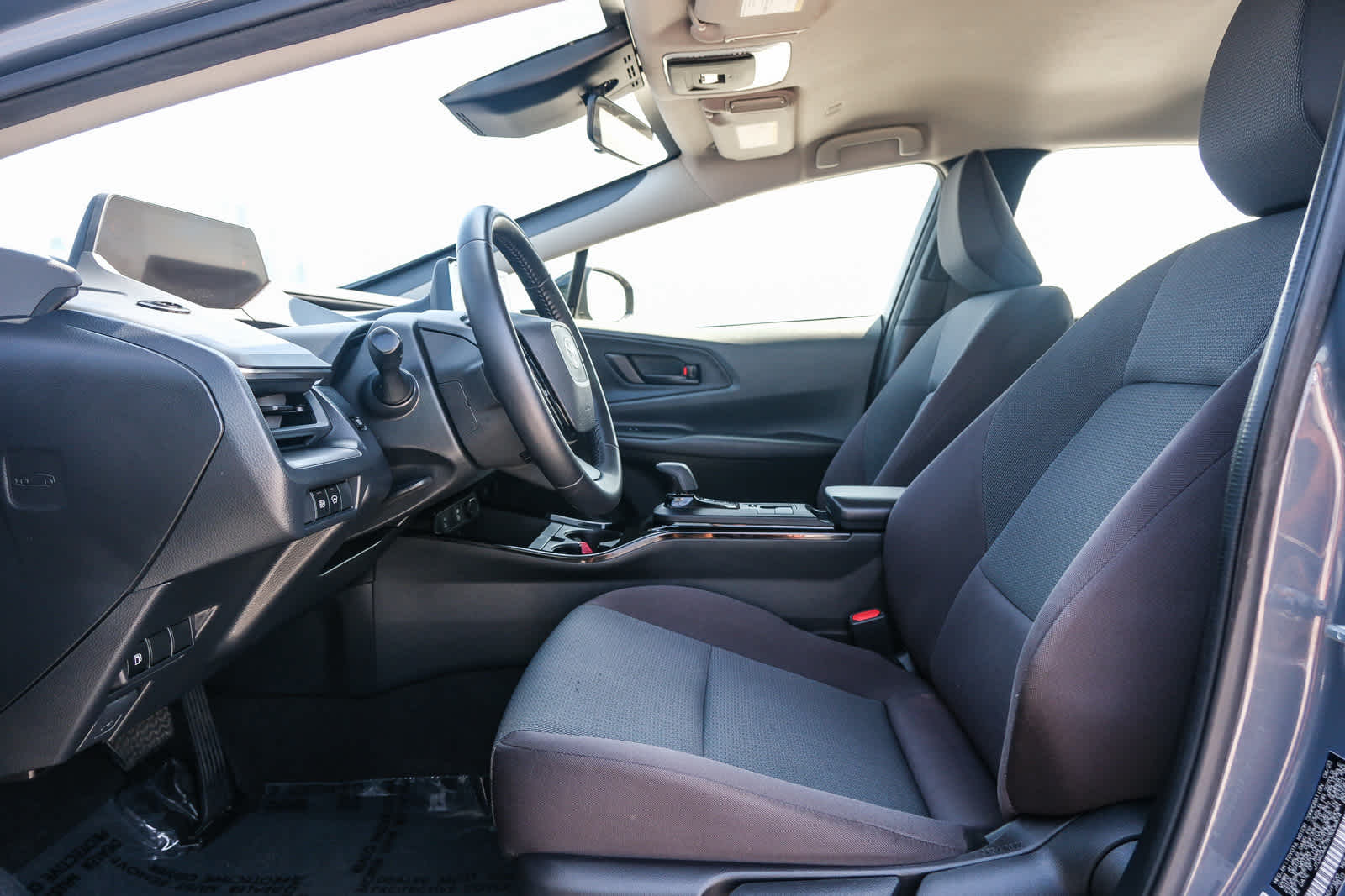 2023 Toyota Prius LE photo 20