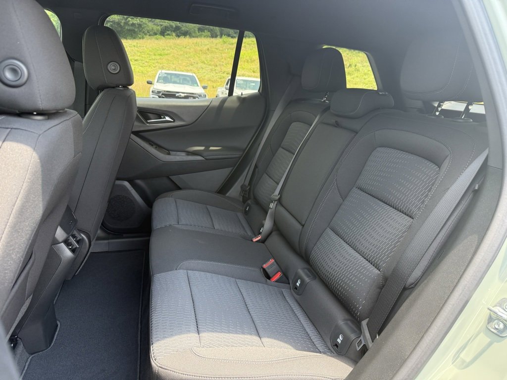 2026 Chevrolet Equinox LT photo 13