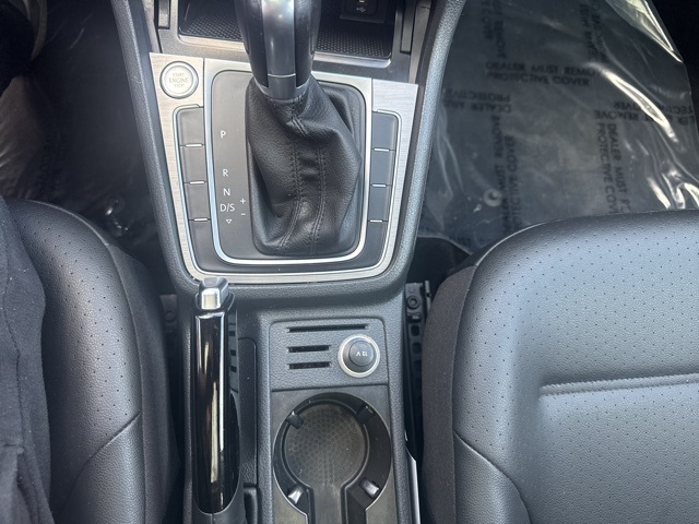 2016 Volkswagen Golf TSI SE photo 12
