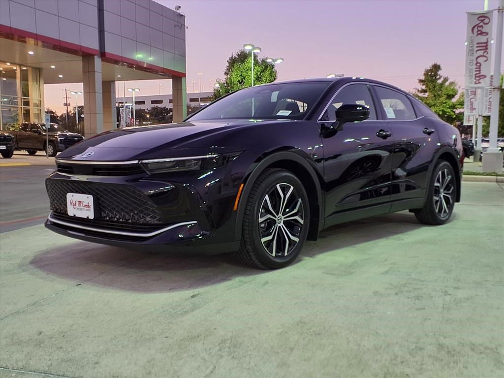 2026 Toyota Crown XLE's photo