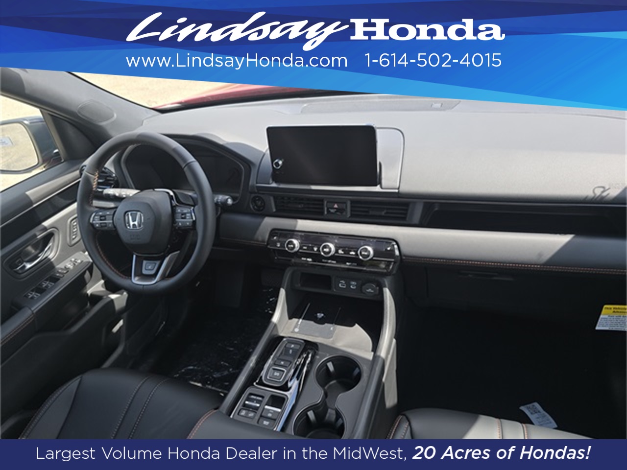 2025 Honda Pilot TrailSport photo 2