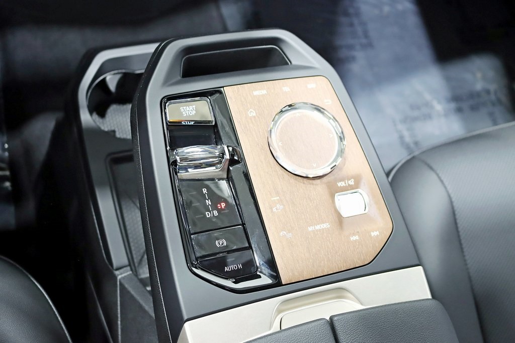 2024 Bmw iX photo 24