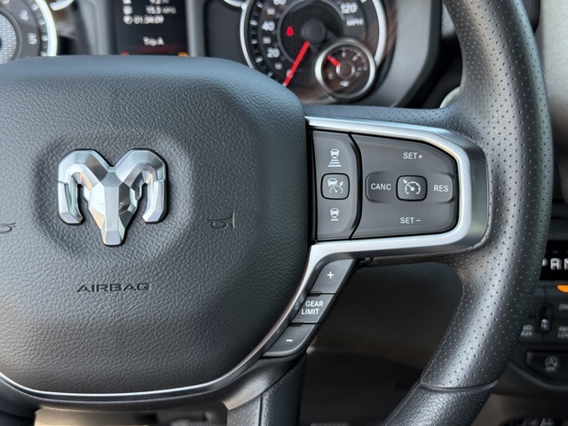 2025 Ram 1500 Tradesman photo 15