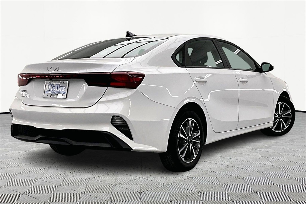 Used 2024 Kia Forte LXS with VIN 3KPF24AD7RE803664 for sale in Kansas City