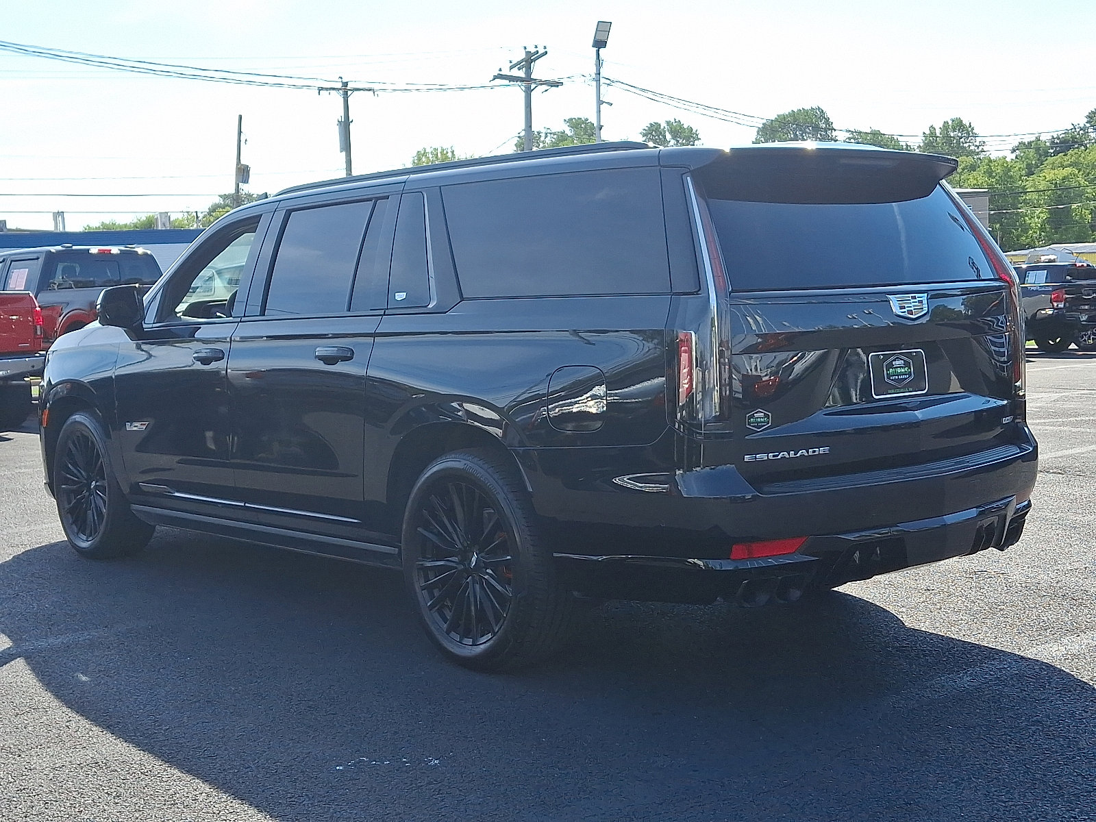 2024 Cadillac Escalade ESV V-Series photo 4