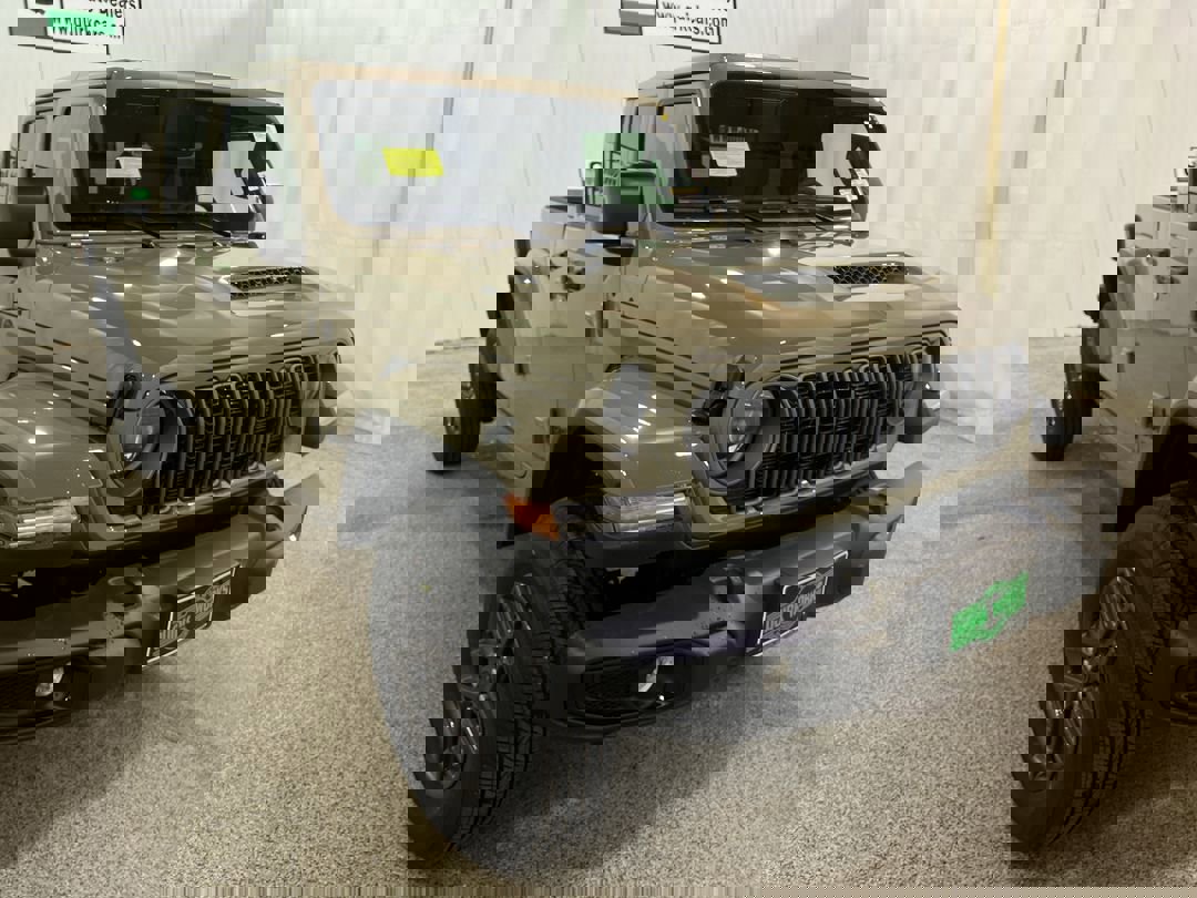 2026 Jeep Gladiator Sport S's photo