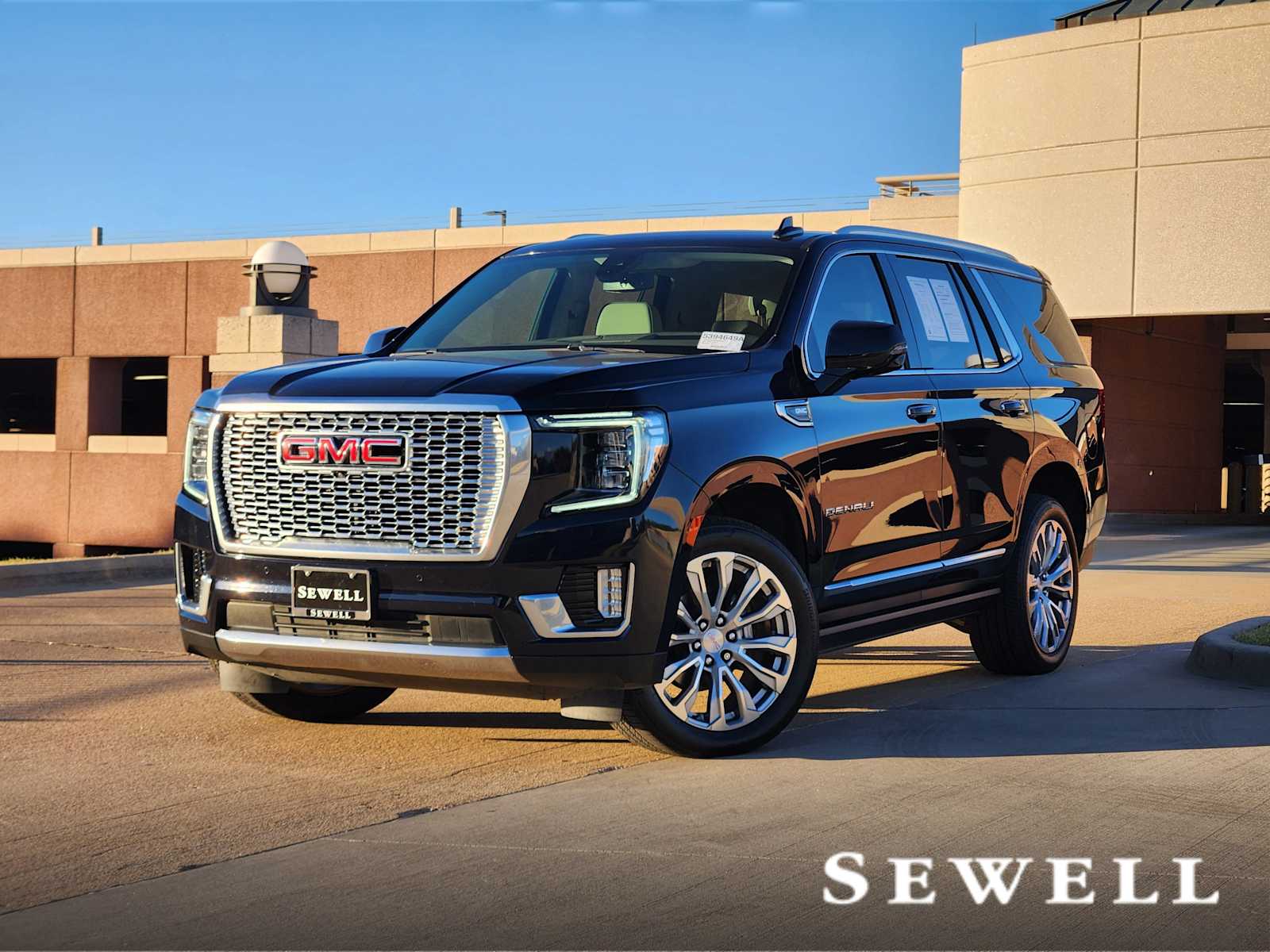2022 GMC Yukon Denali's photo