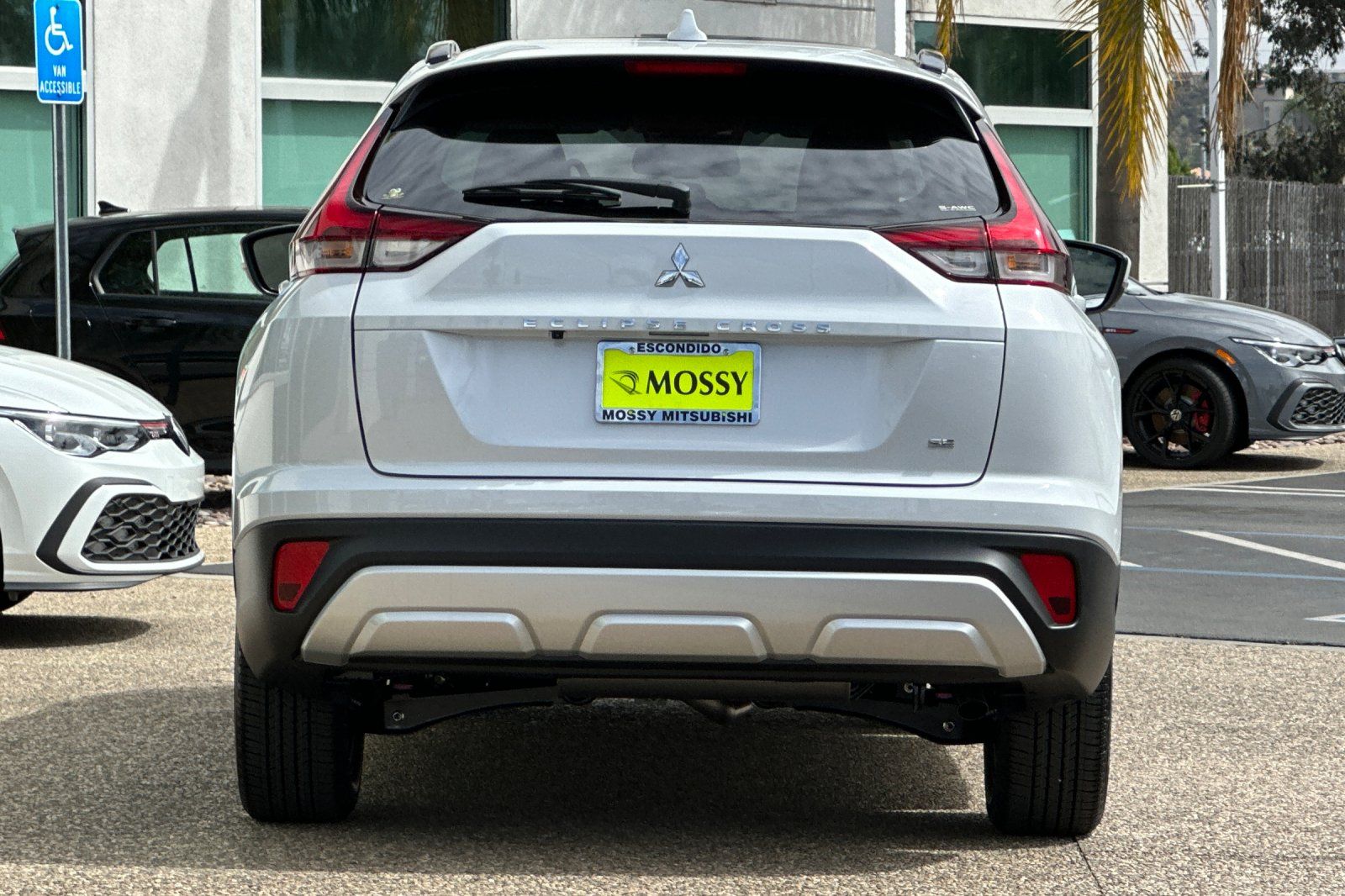 2025 Mitsubishi Eclipse Cross SE photo 5