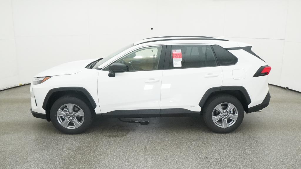 2025 Toyota RAV4 Hybrid LE photo 8