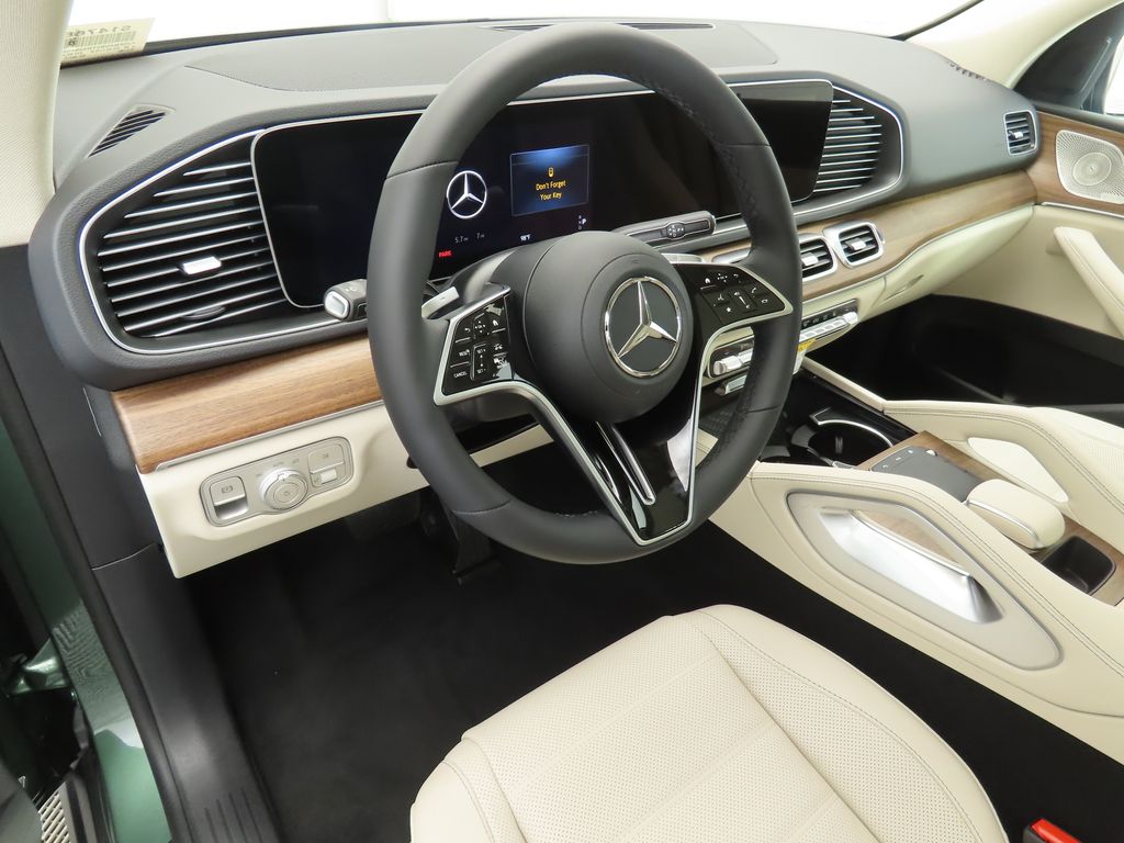 2026 Mercedes Benz GLE 450e 4MATIC photo 9