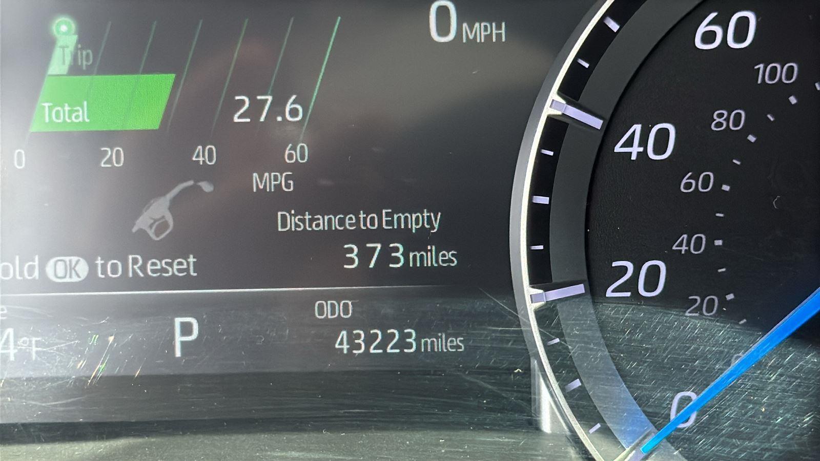 2023 Toyota Highlander Hybrid LE photo 14