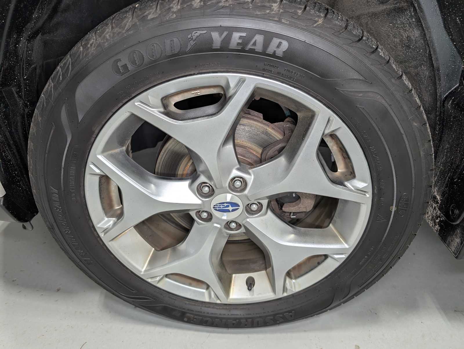 2018 Subaru Forester Touring photo 3