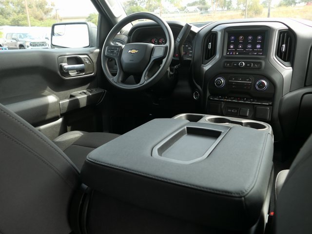 2025 Chevrolet Silverado Custom photo 24