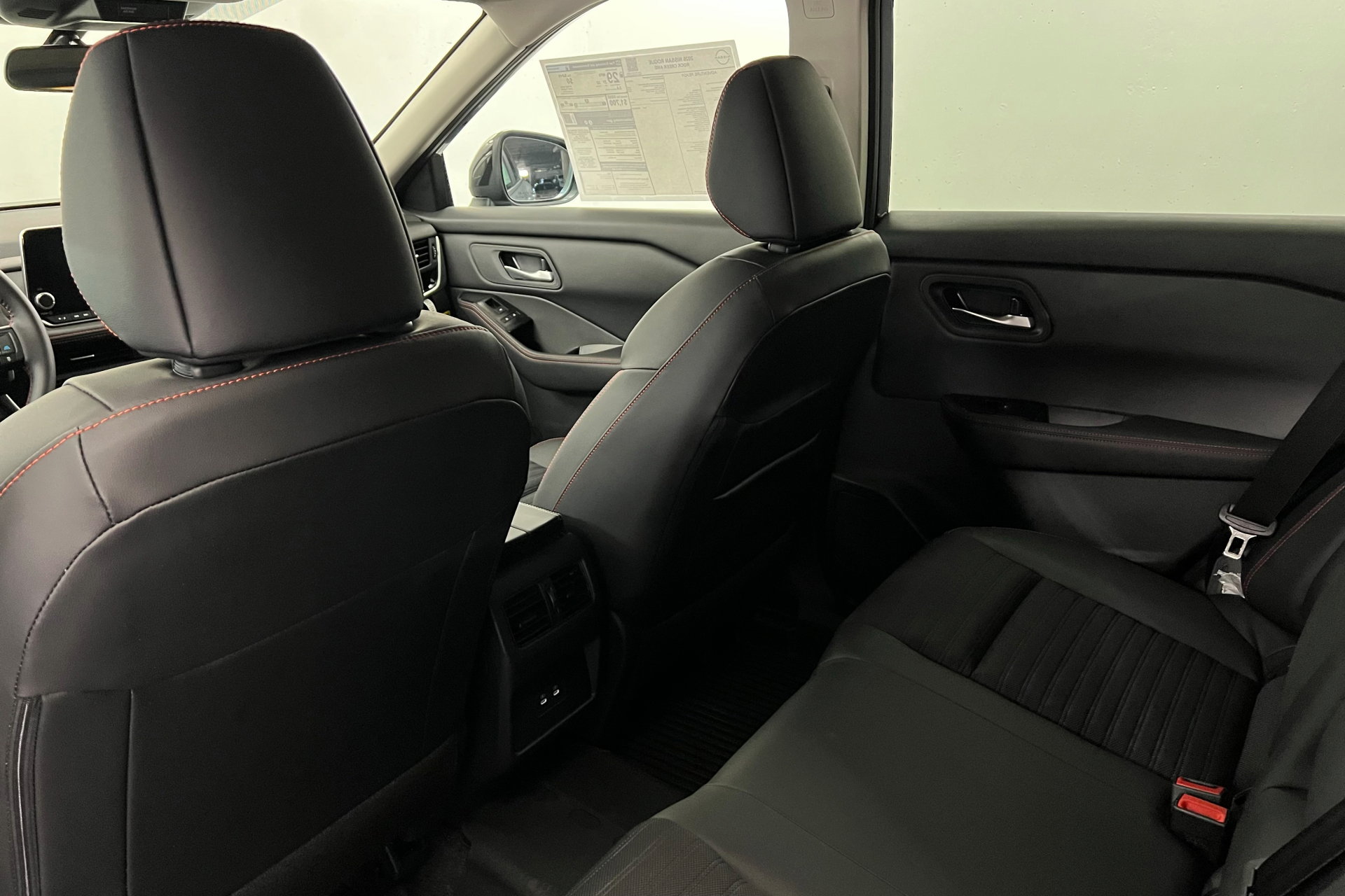2026 Nissan Rogue SV photo 19