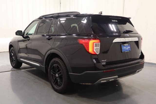 2023 Ford Explorer XLT photo 5