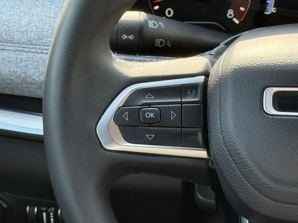 2024 Jeep Compass Latitude photo 20