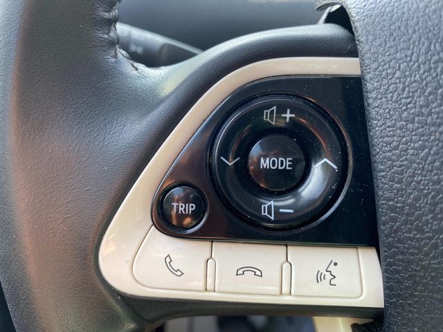 2017 Toyota Prius Prime Plus photo 15