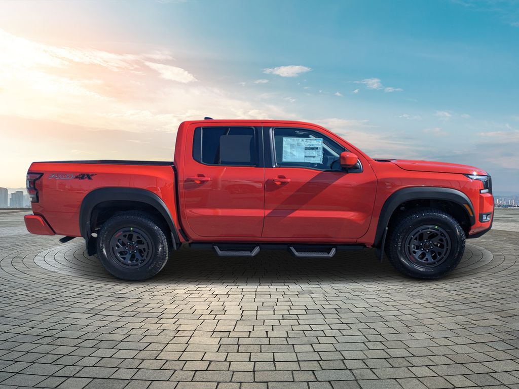 2025 Nissan Frontier Crew Cab PRO-4X photo 2