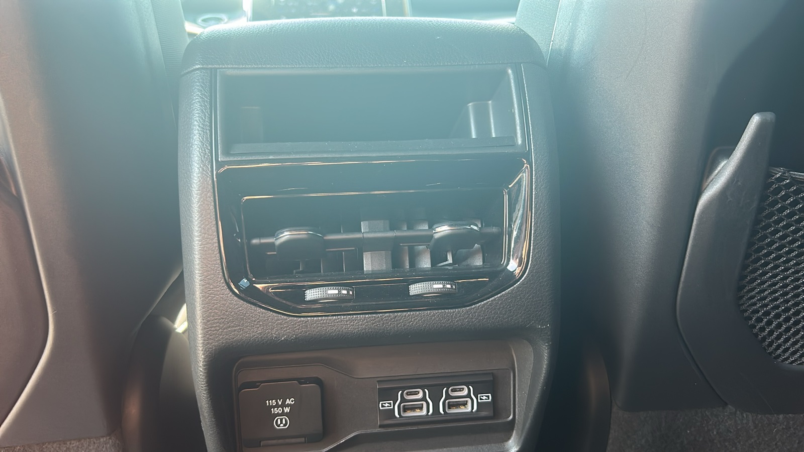 2024 Jeep Grand Cherokee Altitude X photo 31