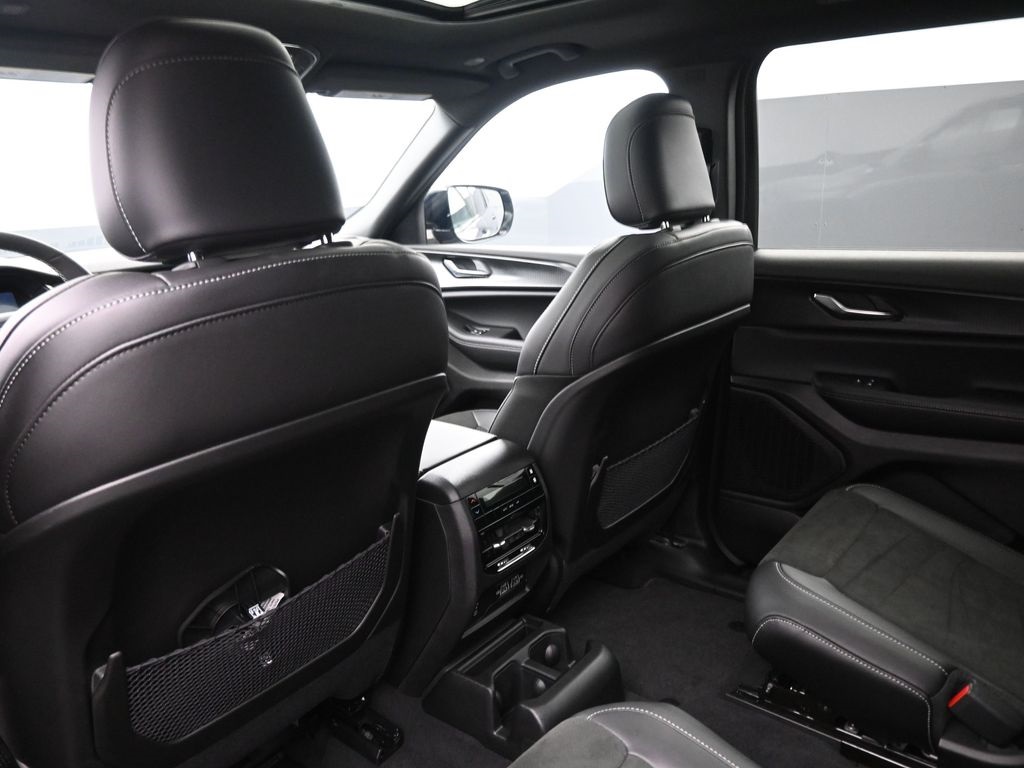 2025 Jeep Grand Cherokee Altitude X photo 10