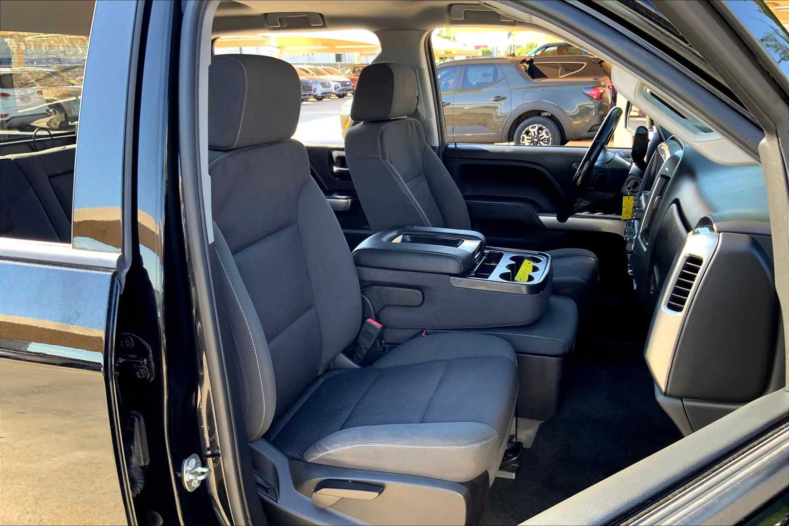 2018 Chevrolet Silverado 1500 LT photo 6