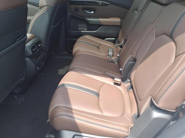 2025 Honda Pilot Elite photo 13