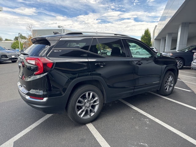 2024 Gmc Terrain SLT photo 3