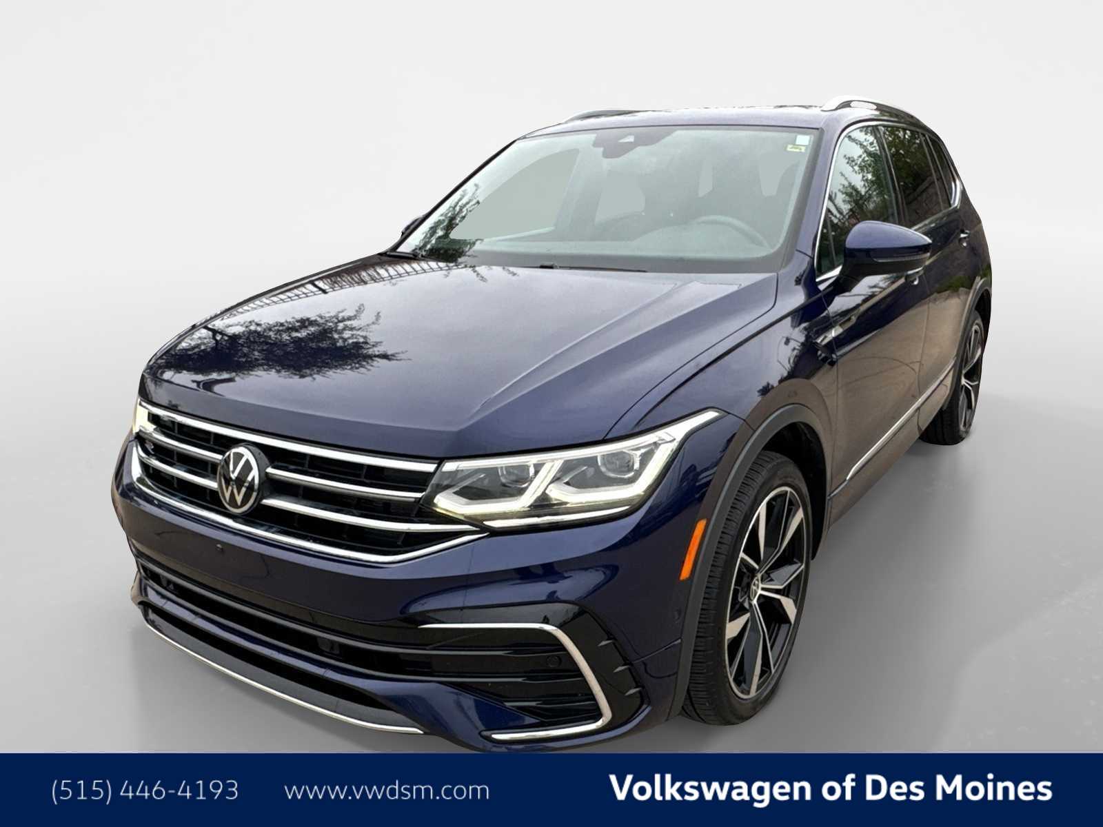 2022 Volkswagen Tiguan SEL R-LINE's photo