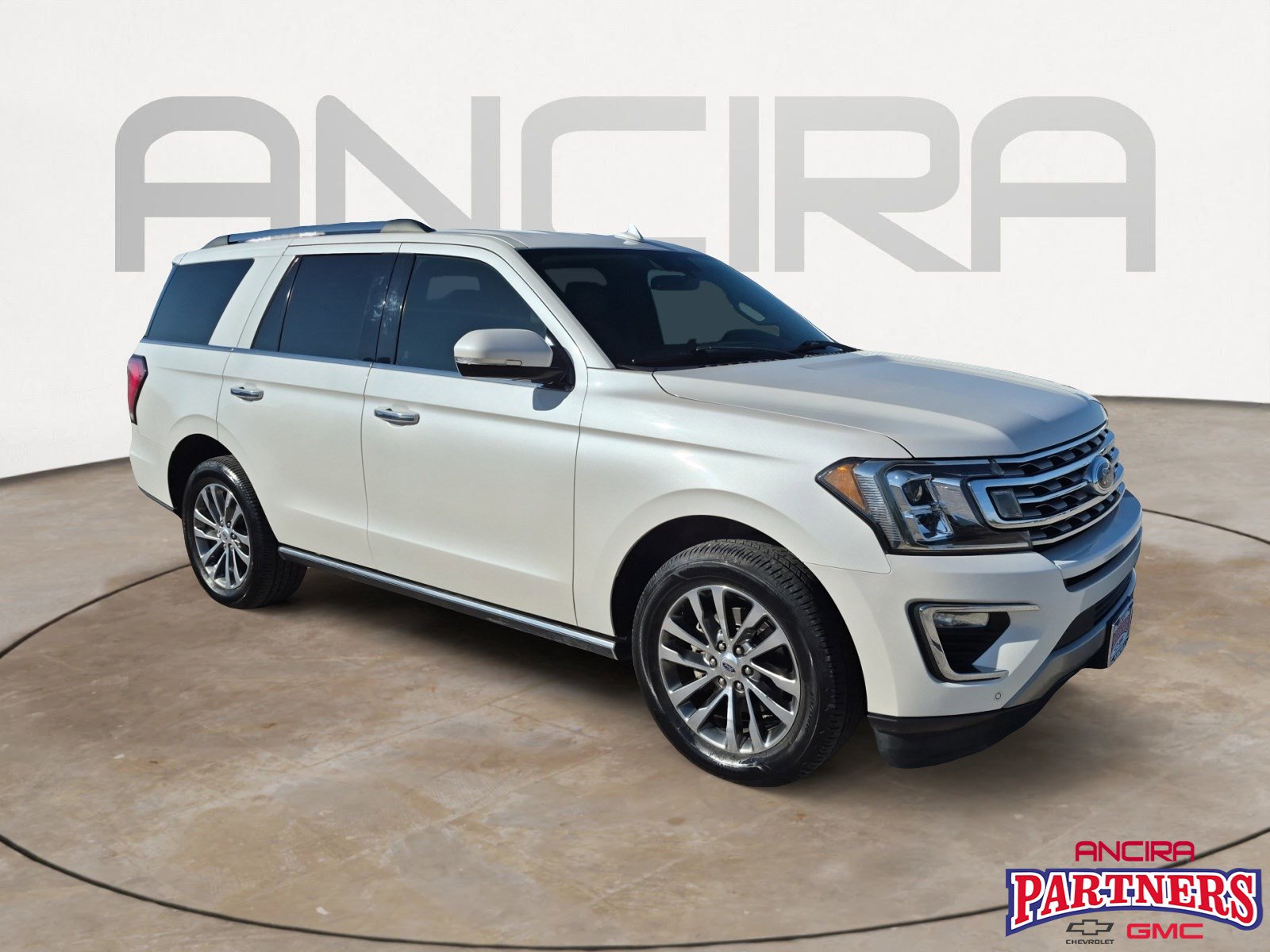 2018 Ford Expedition Limited's photo